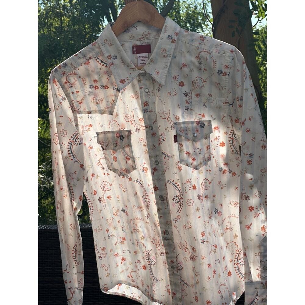Levis Women’s Western Snap Shirt Floral Print Size Large